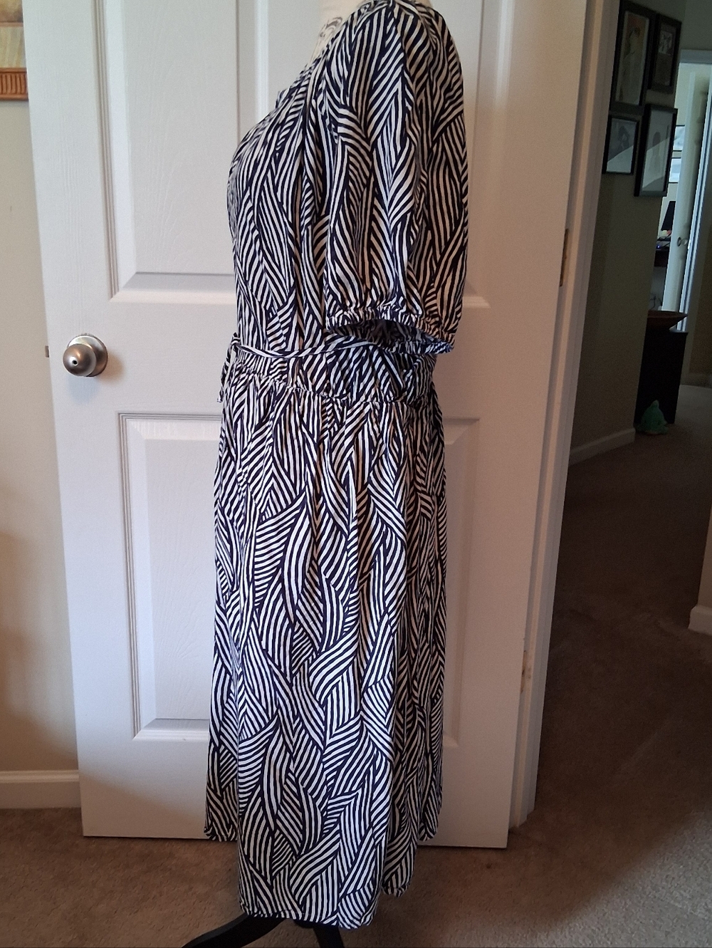 Terra & Sky Blue And White Puff Sleeve Dress. 1X - Picture 7 of 11